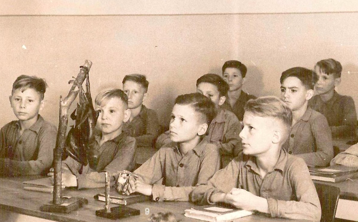  Biology and Chemistry lessons at NPEA Rügen during the early  1940s. Photo: Dietrich Schulz