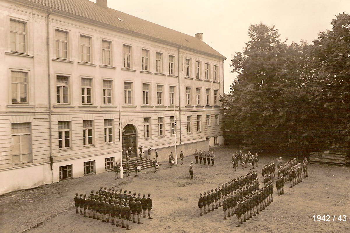 Rollcall and saluting the flag at NPEA Rügen, c.1942. Photo: Dietrich Schulz