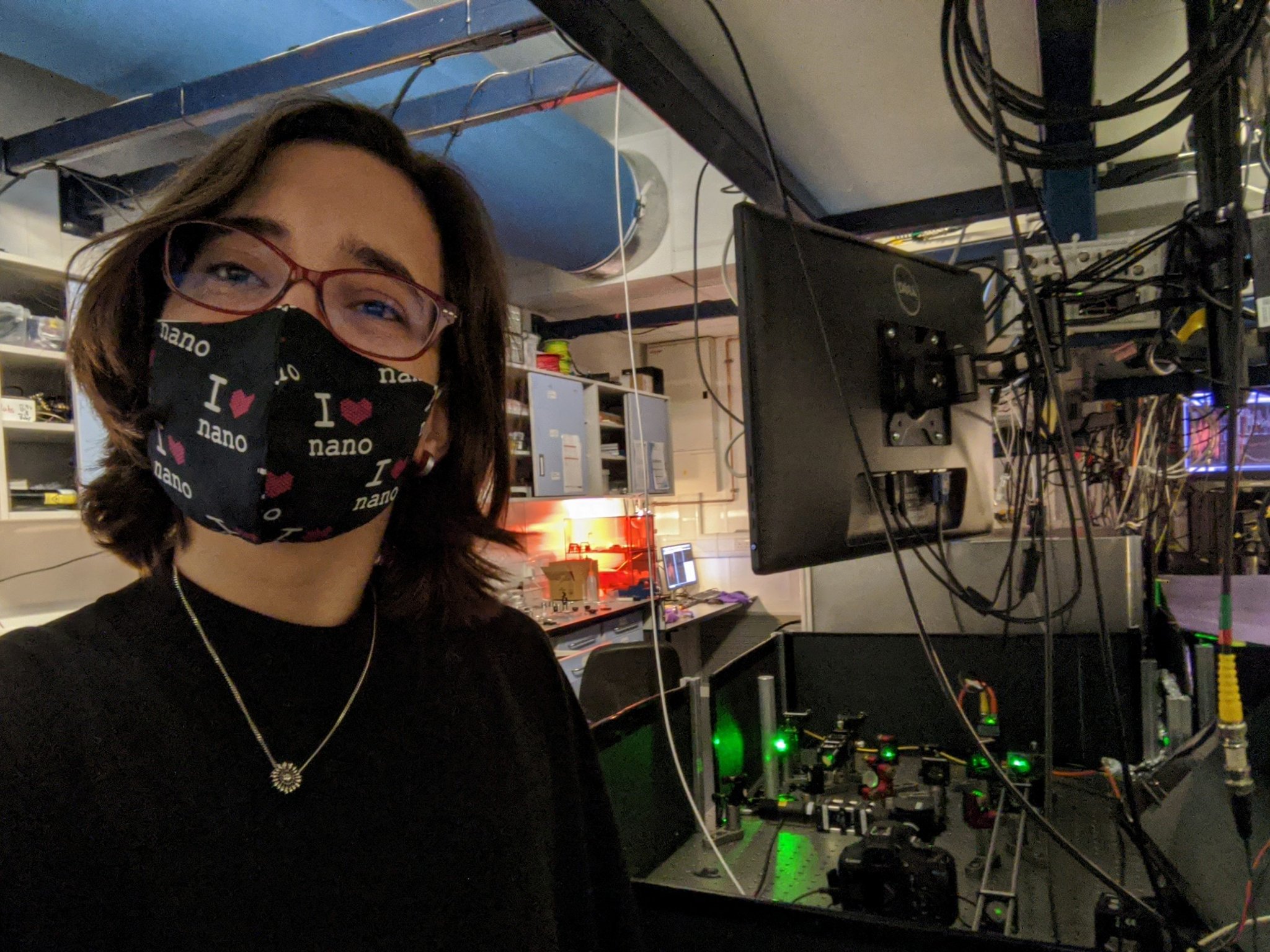 Simone Eizagirre Barker wearing a face covering in the laboratory